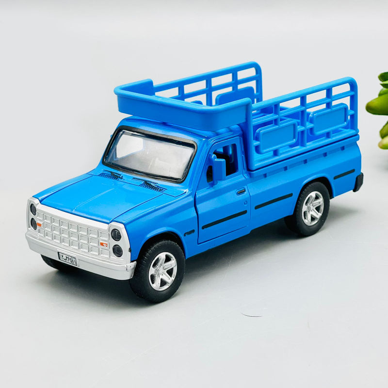 1:32 Dynamic Transporter Die-Cast Classic Pickup Truck
